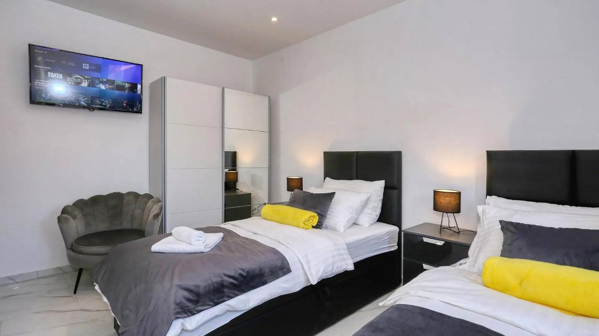 Amazing Apartment In Zadar With Wifi