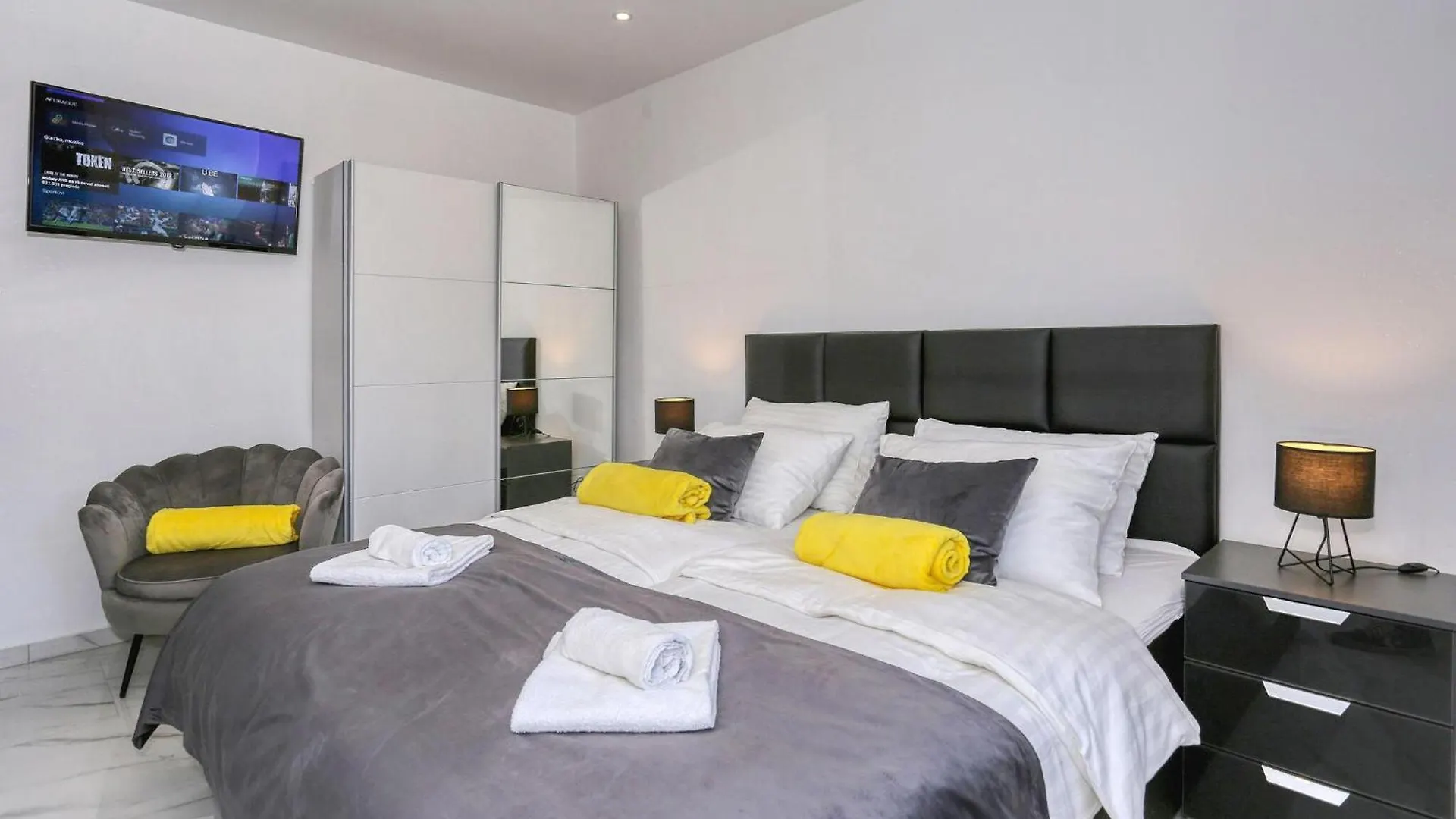 Amazing Apartment In Zadar With Wifi